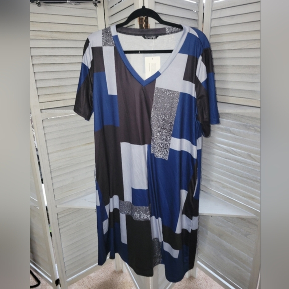 Bloomchic geometric pattern dress with pockets‎ size 12 - Picture 2 of 3